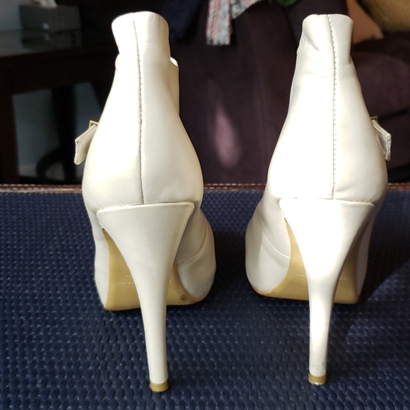 Colin Stuart Booties⭐FLASH SALE⭐ - Picture 3 of 6